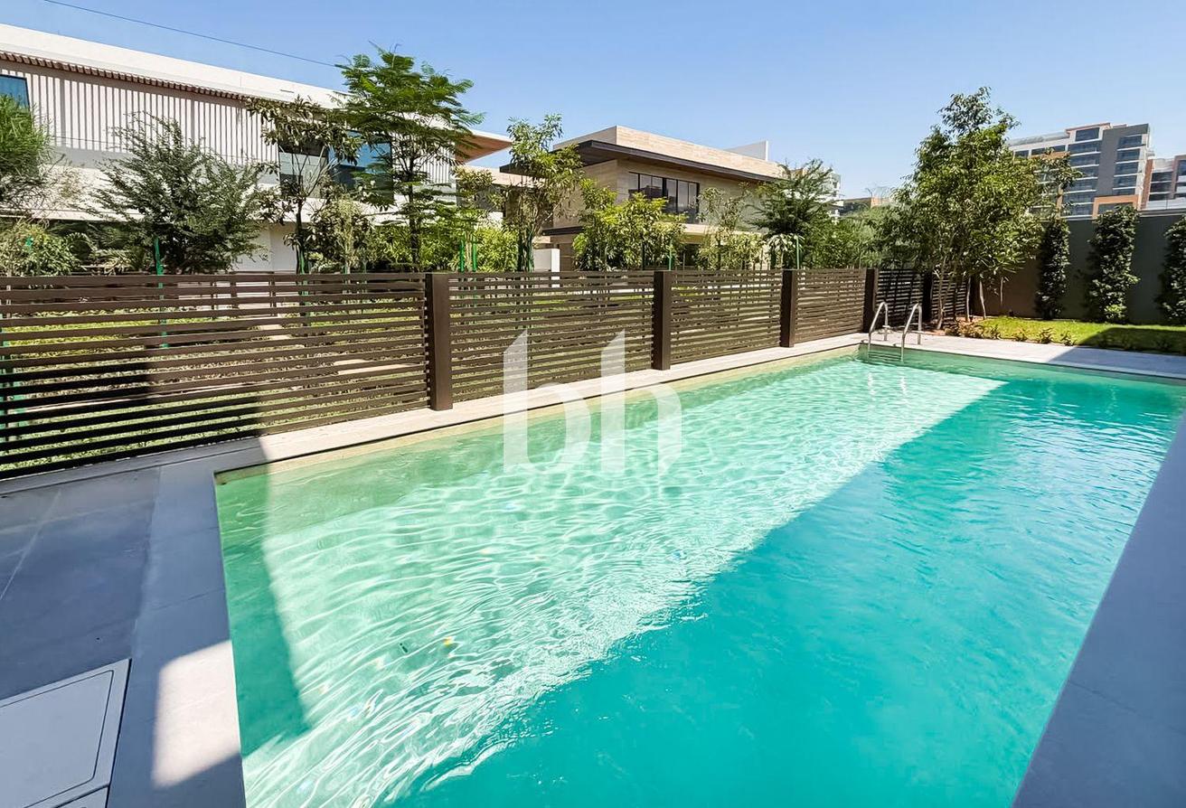 Exceptional Villa | Available Now | Brand New photo 4
