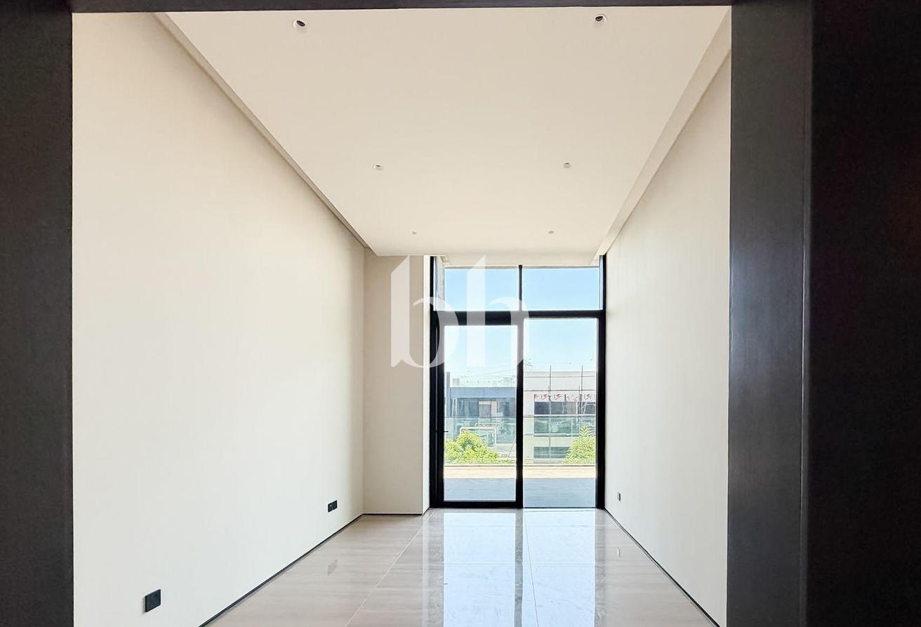 Exceptional Villa | Available Now | Brand New photo 12