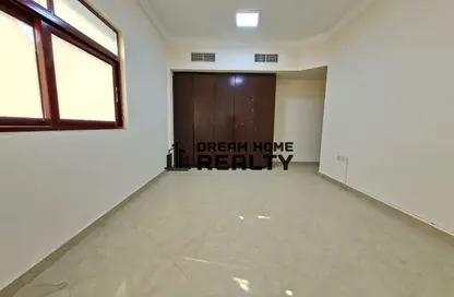 شقة - 2 غرف نوم - 2 حمامات للايجار في بناية الخان 9 - الخان - الشارقة