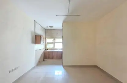 Apartment - Studio - 1 Bathroom for rent in Fire Station Road - Muwaileh - Sharjah