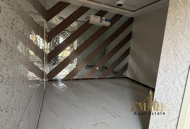 124296283 - Property Image 2