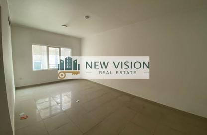 Apartment - 1 Bedroom - 1 Bathroom for rent in Qasimia 10 building - Al Mahatta - Al Qasimia - Sharjah