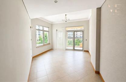 Apartment - 2 Bedrooms - 4 Bathrooms for rent in Al Anbara - Shoreline Apartments - Palm Jumeirah - Dubai Apartment - 2 Bedrooms - 4 Bathrooms for rent in Al Anbara - Shoreline Apartments - Palm Jumeirah - Dubai