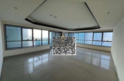شقة - 2 غرف نوم - 2 حمامات للبيع في مساكن كورنيش عجمان - طريق كورنيش عجمان - عجمان