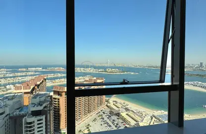 Apartment - 1 Bathroom for rent in The Palm Tower - Palm Jumeirah - Dubai
