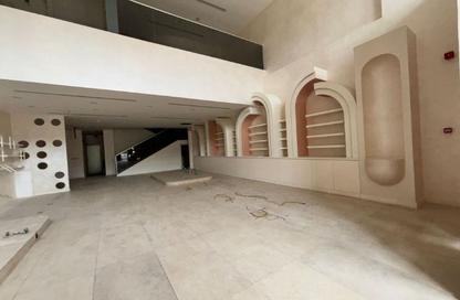 Shop - Studio - 1 for rent in Umm Suqeim 1 - Umm Suqeim - Dubai