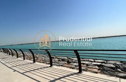 شقة - 3 غرف نوم - 4 حمامات للايجار في شور - مساكن اللؤلؤة في السعديات - جزيرة السعديات - أبوظبي