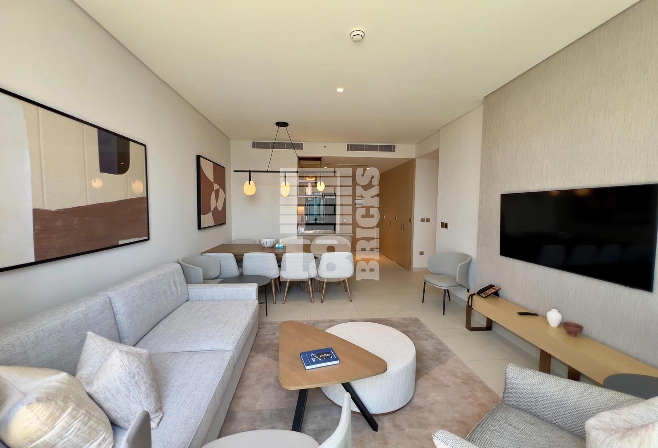 Ready to Move in | Burj View | Luxury Living photo 3