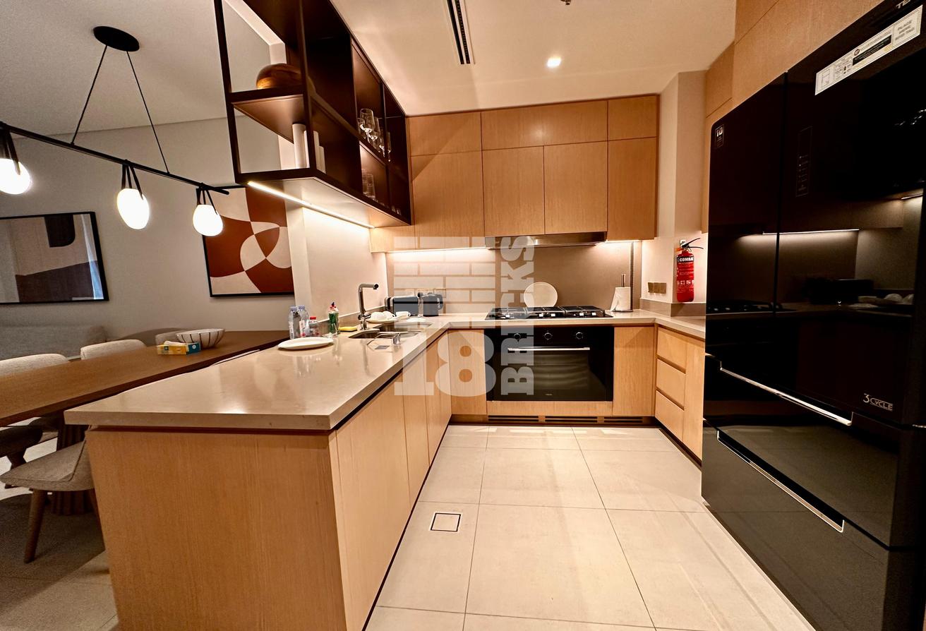 Ready to Move in | Burj View | Luxury Living photo 8