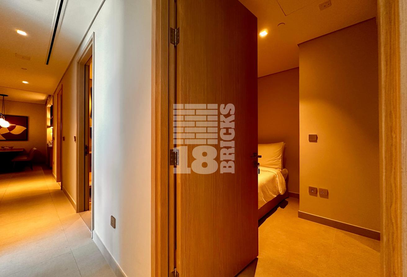 Ready to Move in | Burj View | Luxury Living photo 10