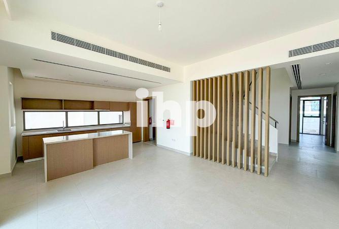 82367472 - Property Image 3