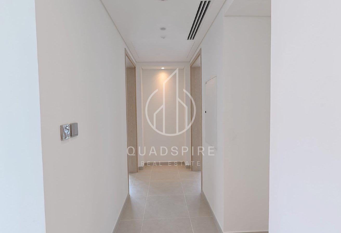Huge Plot | Corner Unit | Mins To Park | Brand New photo 25