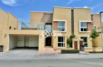 فيلا - 4 غرف نوم - 6 حمامات للبيع في لانتانا فيلا 2 - لانتانا فيلا - حديقة دبي العلميه - دبي