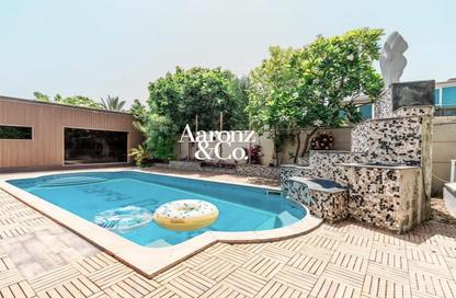 Villa - 4 - 5 for rent in District 3 - Jumeirah Park - Dubai