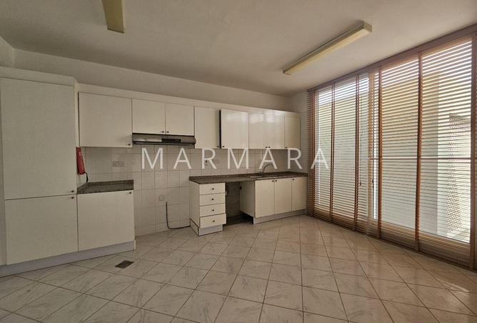 104268868 - Property Image 3
