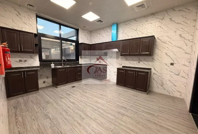 151929850 - Property Image 2