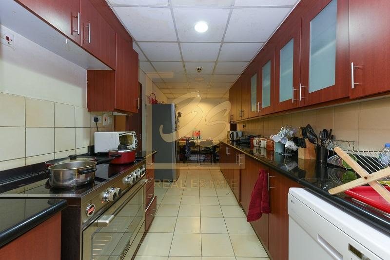 Fully Furnished | Vacant | Well Maintain by 209908 