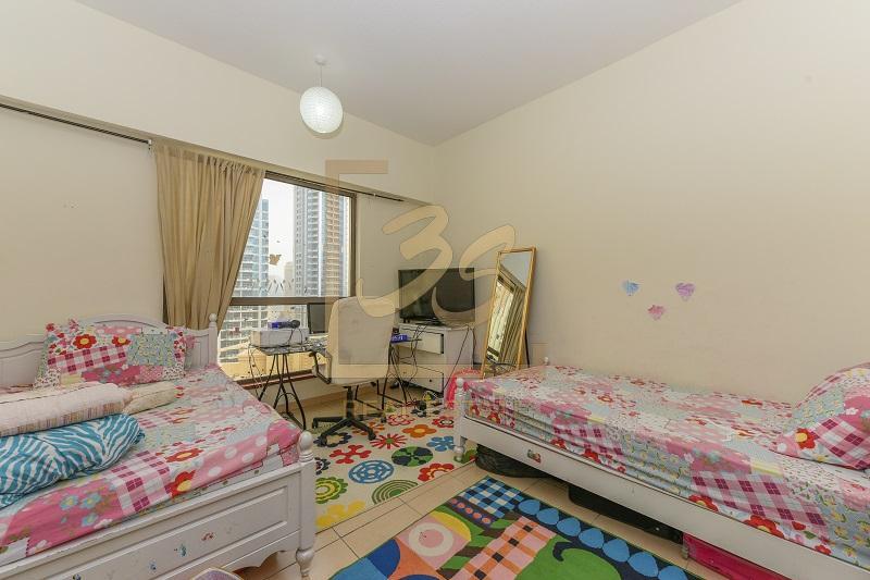 Fully Furnished | Vacant | Well Maintain by 209908 
