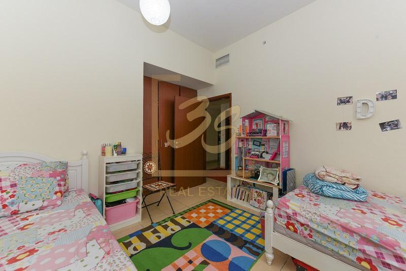Fully Furnished | Vacant | Well Maintain by 209908 