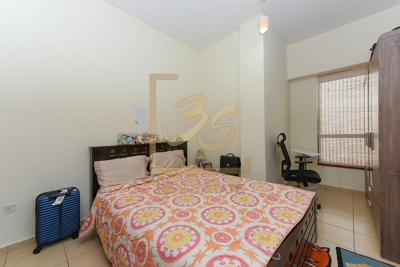 Fully Furnished | Vacant | Well Maintain by 209908 