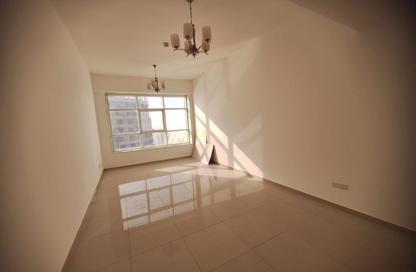 Apartment - 2 - 3 for rent in Al Khan Corniche - Al Khan - Sharjah