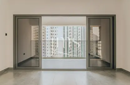 Apartment - 4 Bedrooms - 5 Bathrooms for rent in Riviera Tower - Al Majaz 3 - Al Majaz - Sharjah