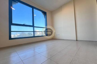 Apartment - Studio - 1 for rent in Al Maqtaa Tower 1 - Hadbat Al Zafranah - Muroor Area - Abu Dhabi