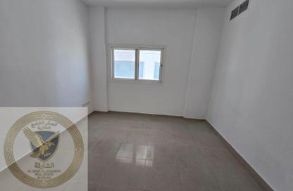 Apartment - 2 Bedrooms - 2 Bathrooms for rent in Al Khan Corniche - Al Khan - Sharjah