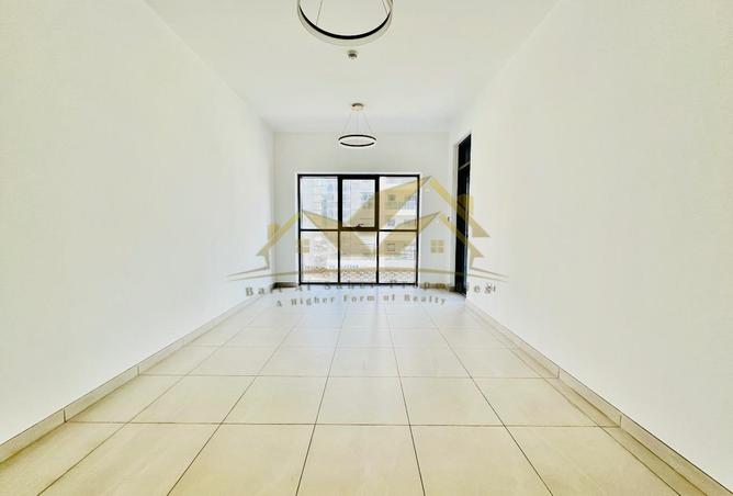 1 BR Apartment 30 days free Near to Metro Station