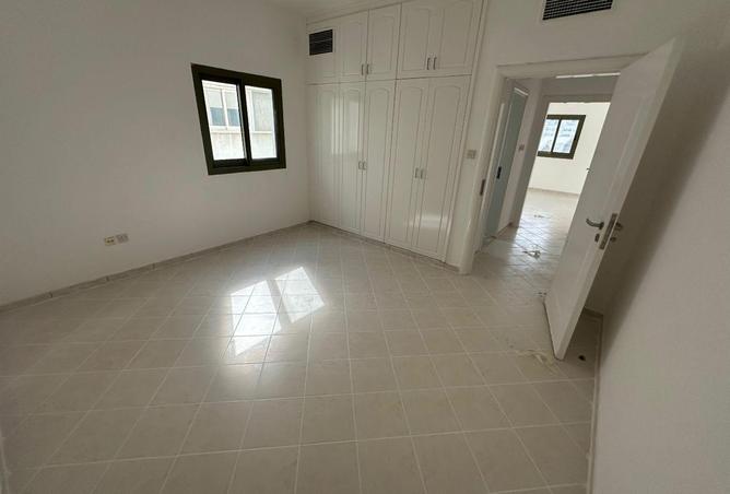 81131852 - Property Image 3