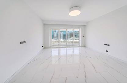 Apartment - 3 Bedrooms - 4 Bathrooms for rent in Jood Residence Plaza - Al Muraqqabat - Deira - Dubai