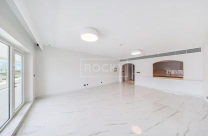 Apartment - 3 Bedrooms - 4 Bathrooms for rent in Jood Residence Plaza - Al Muraqqabat - Deira - Dubai