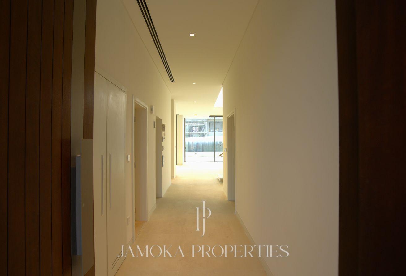 Single Row | Corner Unit | Near Clubhouse photo 3