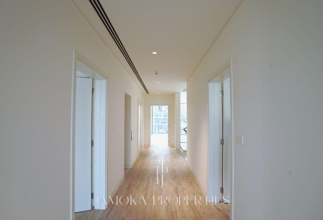 Single Row | Corner Unit | Near Clubhouse photo 9