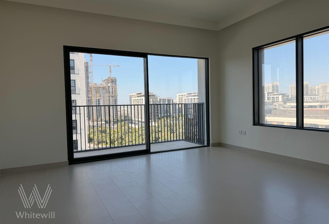 POOL AND PARK VIEW | VACANT | READY TO MOVE IN photo 4