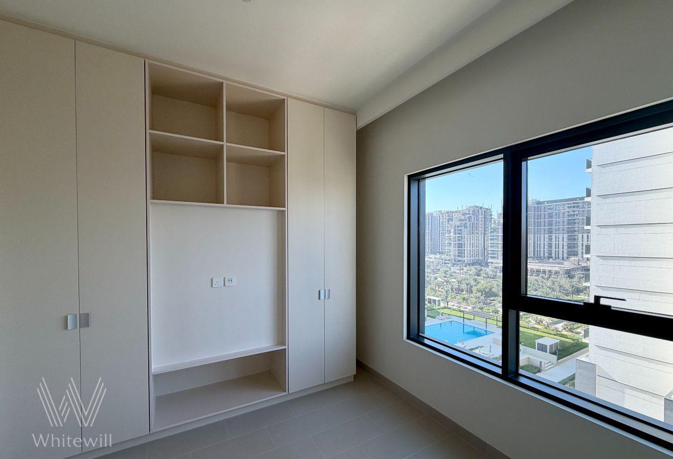 POOL AND PARK VIEW | VACANT | READY TO MOVE IN photo 12