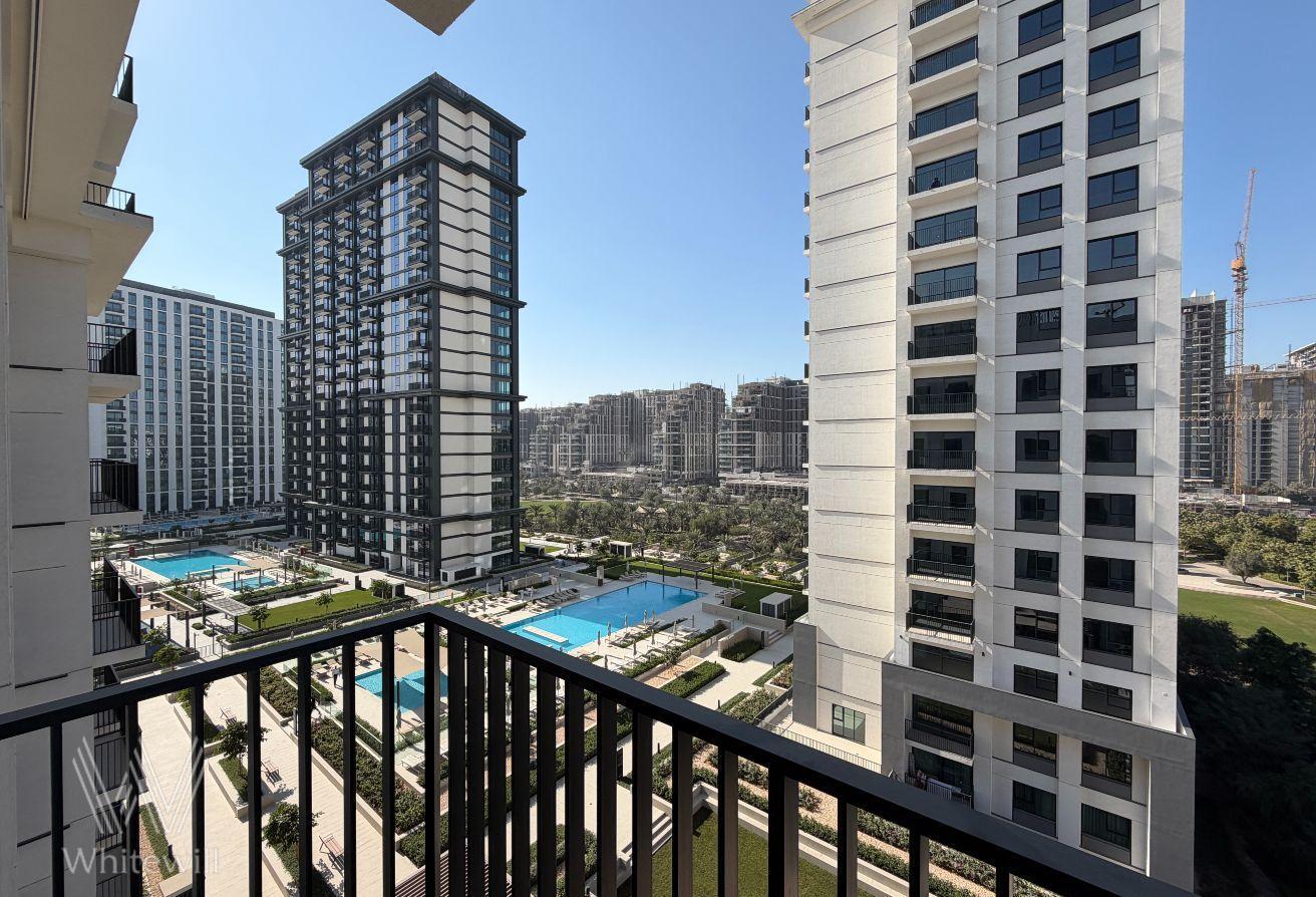 POOL AND PARK VIEW | VACANT | READY TO MOVE IN photo 7