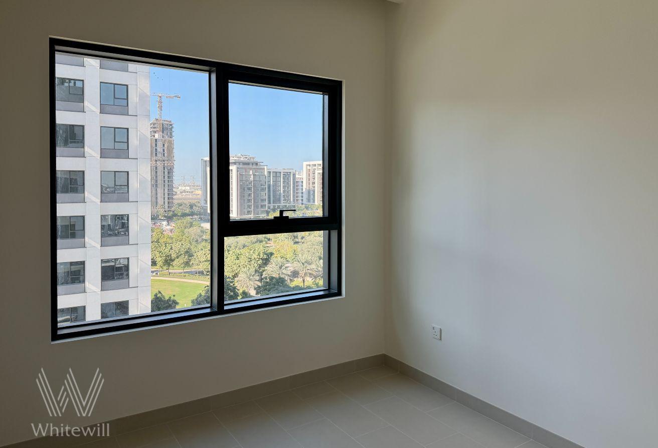 POOL AND PARK VIEW | VACANT | READY TO MOVE IN photo 11