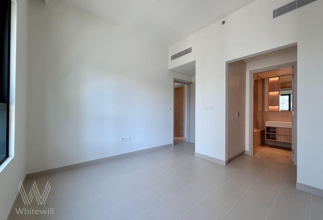POOL AND PARK VIEW | VACANT | READY TO MOVE IN photo 15