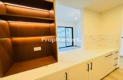 Apartment - 3 Bedrooms - 3 Bathrooms for sale in The Hamilton - Town Square - Dubai