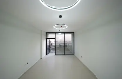 عمارة بالكامل - استوديو - 3 حمامات للبيع في B تلال سيتي - تلال سيتي - الشارقة