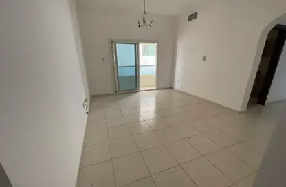 Apartment - 1 Bedroom - 2 Bathrooms for rent in Al Majaz Tower - Al Majaz - Sharjah