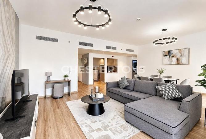 Upcoming | Marina View | Furnished | Upgraded photo 2