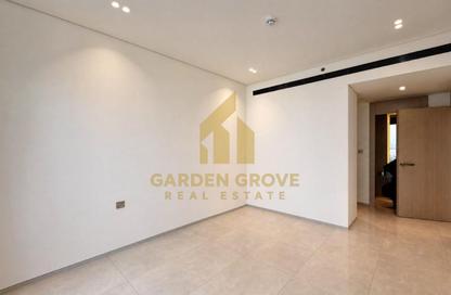 Apartment - 2 - 3 for rent in Binghatti Pinnacle - Dubai Healthcare City 2 - Al Jaddaf - Dubai