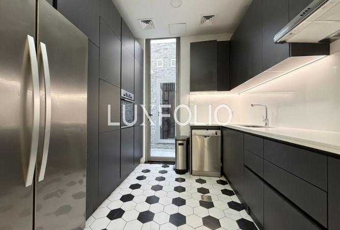 83215881 - Property Image 3