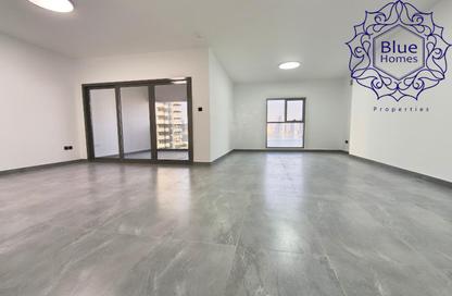 Apartment - 4 Bedrooms - 6 Bathrooms for rent in Riviera Tower - Al Majaz 3 - Al Majaz - Sharjah Apartment - 4 Bedrooms - 6 Bathrooms for rent in Riviera Tower - Al Majaz 3 - Al Majaz - Sharjah