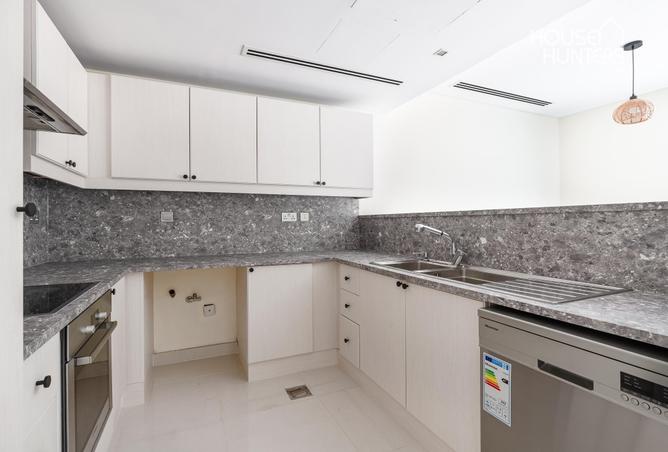 56543419 - Property Image 2