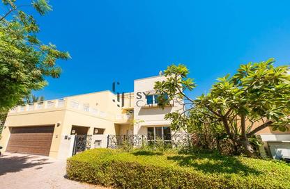 Villa - 5 Bedrooms - 7 Bathrooms for rent in Meadows 4 - Meadows - Dubai