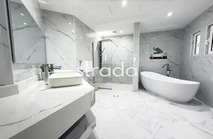 Villa - 4 Bedrooms - 6 Bathrooms for rent in Garden Homes Frond D - Garden Homes - Palm Jumeirah - Dubai