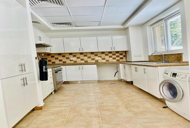 73158340 - Property Image 3